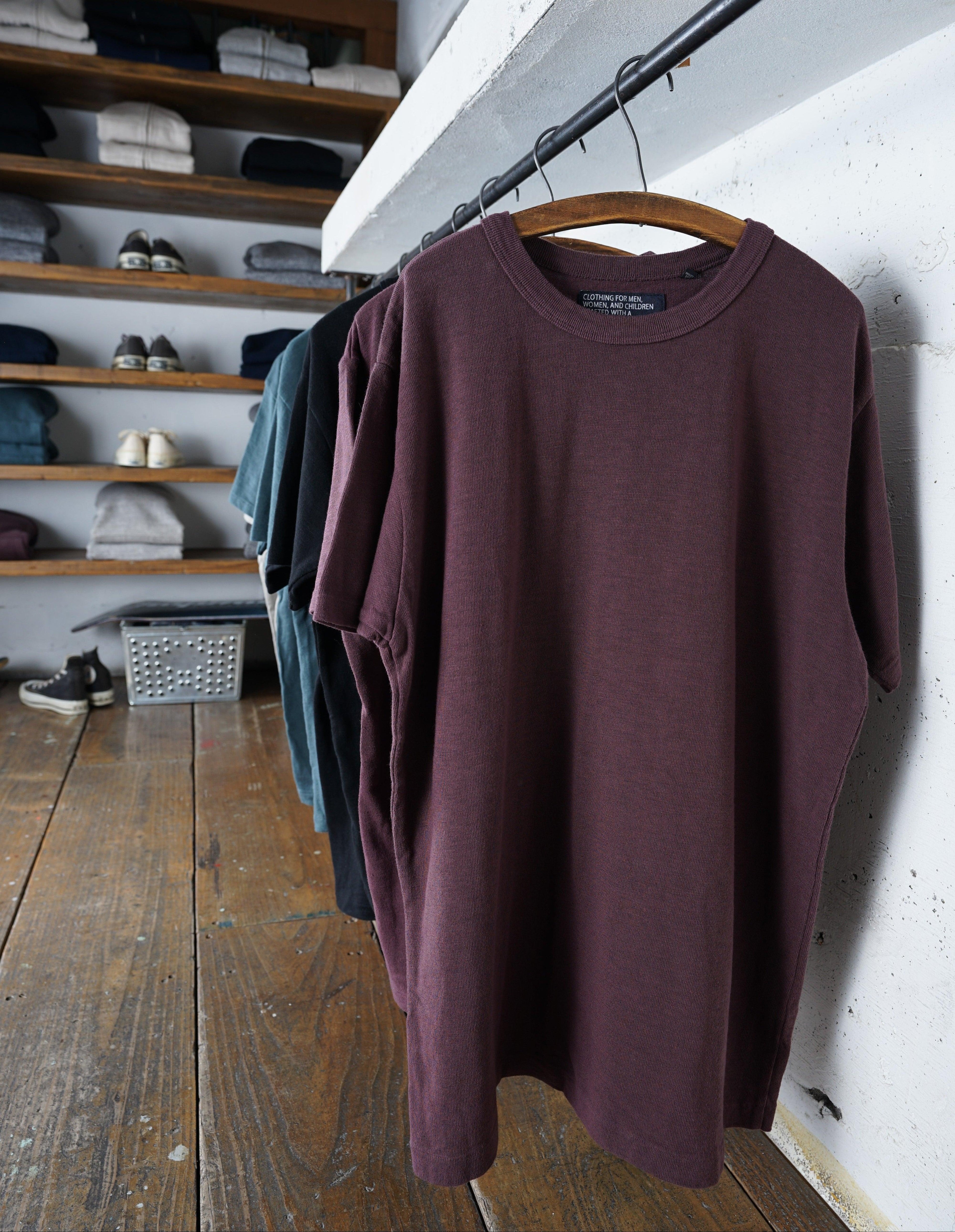 STANDARD T-SHIRTS