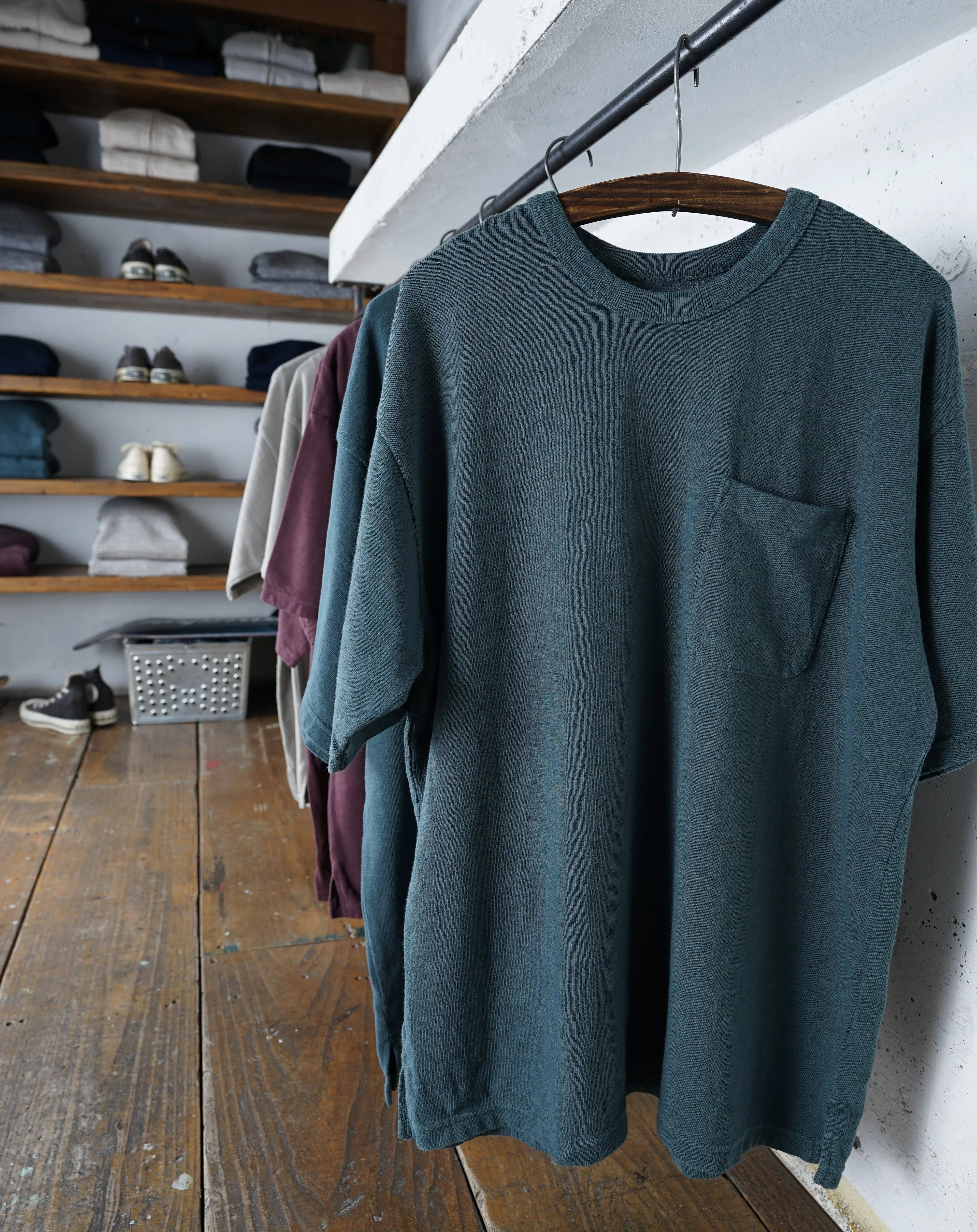 WIDE T-SHIRTS