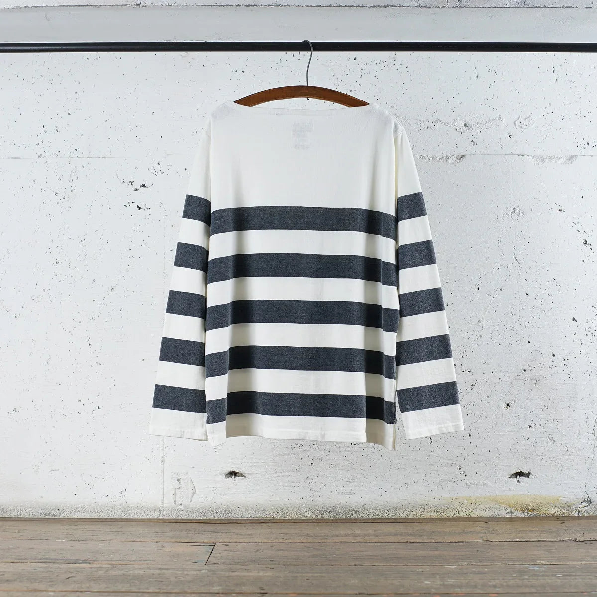 Cotton Rayon Relax Boat Neck Border Print Long Sleeve Tshirt - DEVISE FACTORY