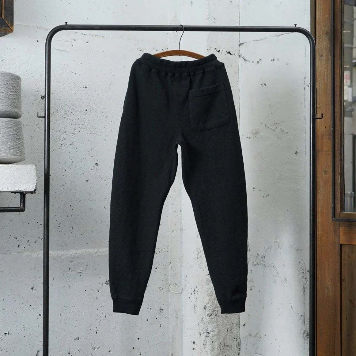 Age Factory スウェット　Black ディバイスファクトリー | スウェットパンツ メンズ レディース
