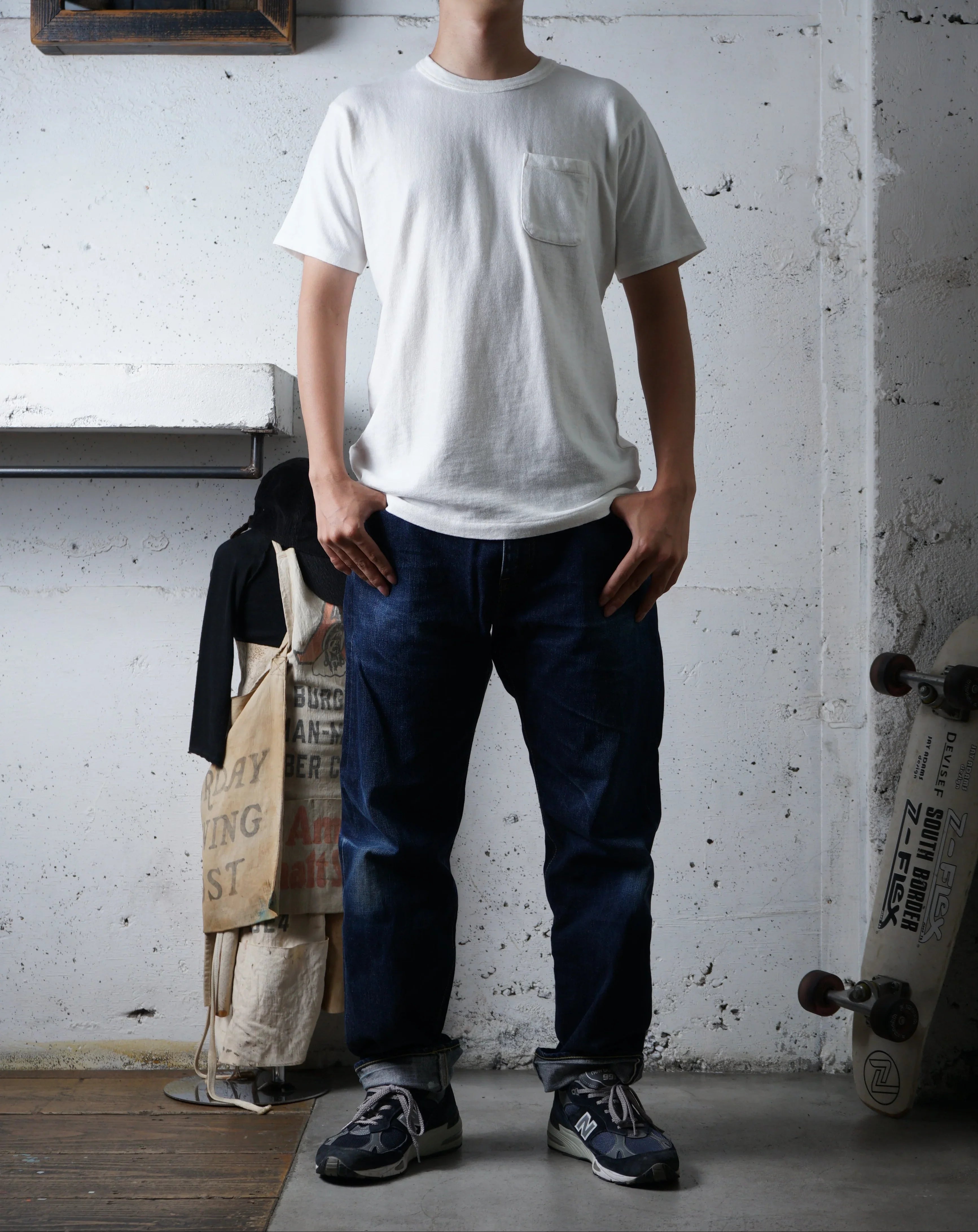Cotton Pocket Tshirt - DEVISE FACTORY