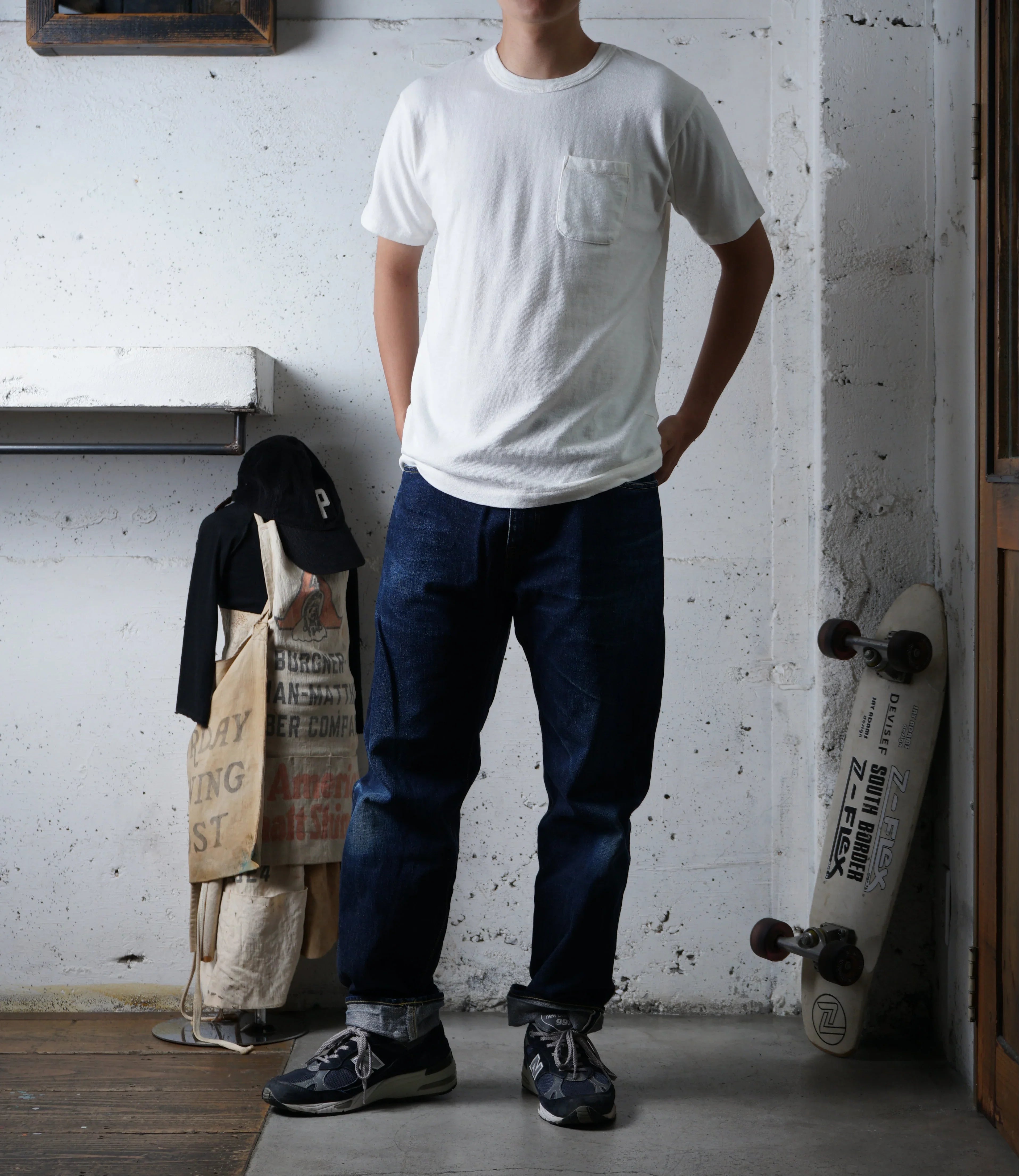 Cotton Pocket Tshirt - DEVISE FACTORY