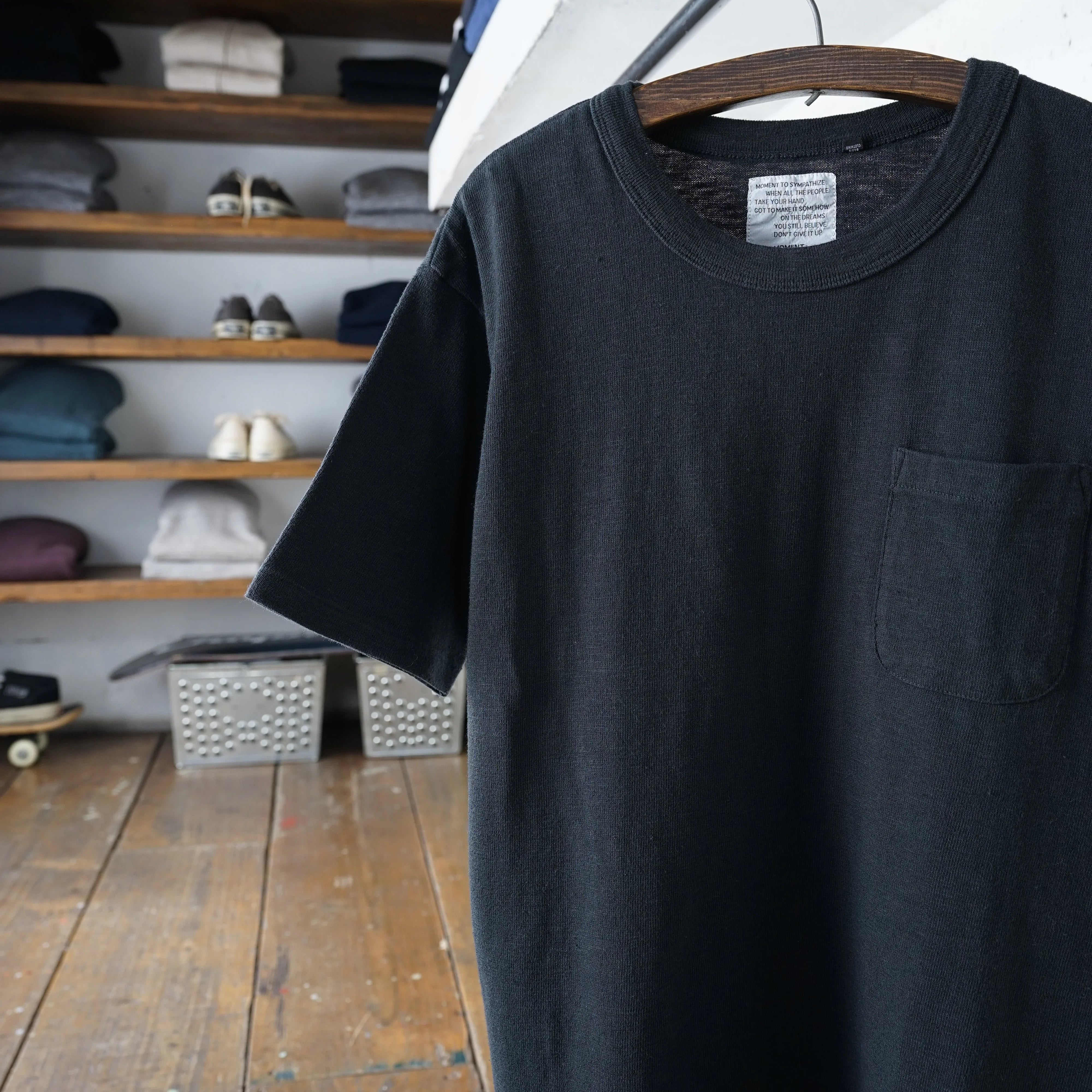 Cotton Pocket Tshirt - DEVISE FACTORY
