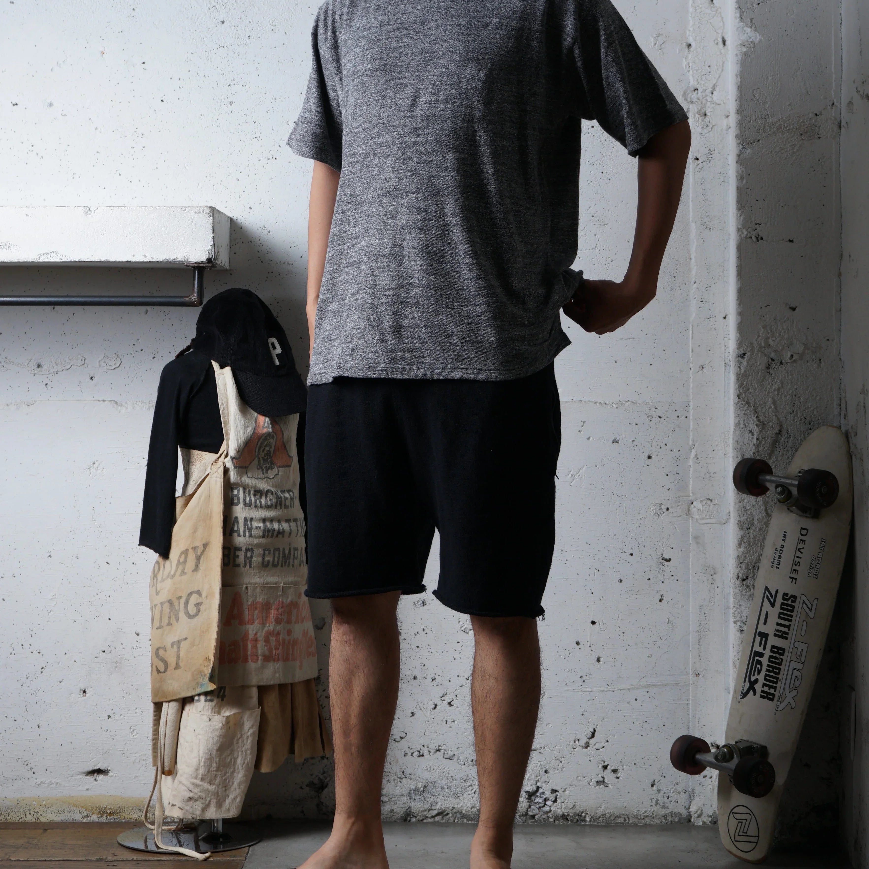 Cotton Cut-Off Shorts with Zip Pocket - DEVISE FACTORY
