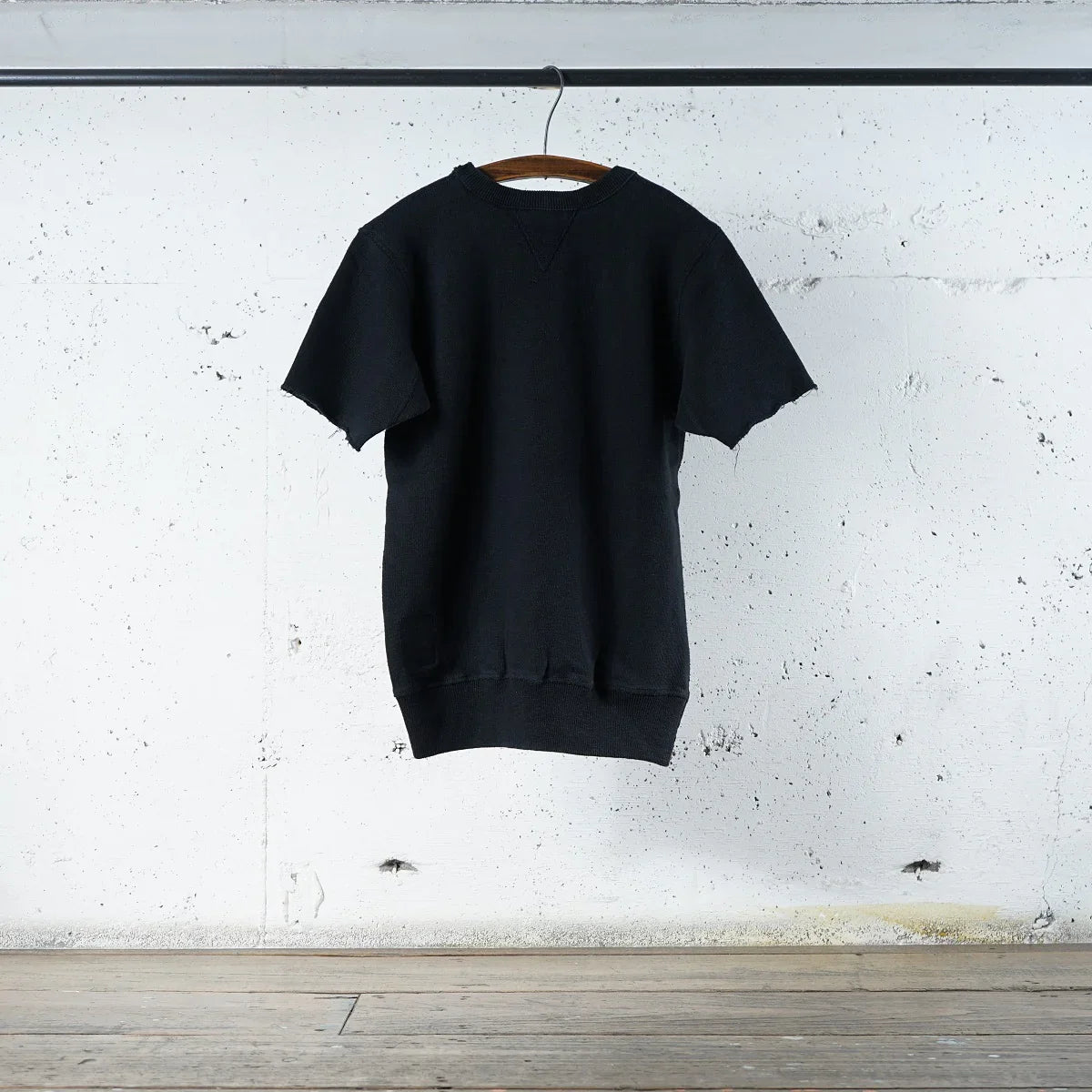 Cotton Cut Off  S/S Sweat Tshirt with label - DEVISE FACTORY