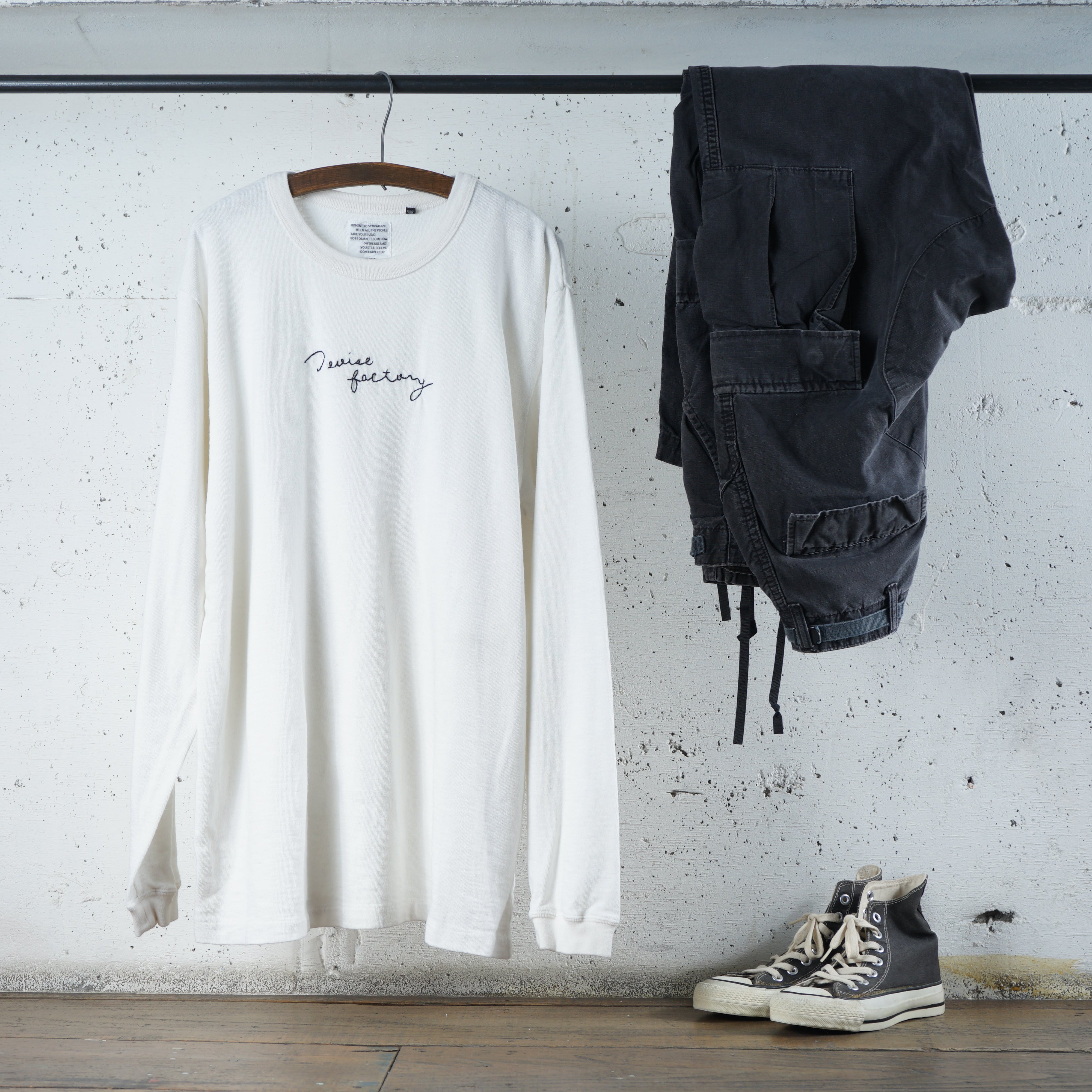 Cotton Relax Long Sleeve Embroidery Tshirt - DEVISE FACTORY