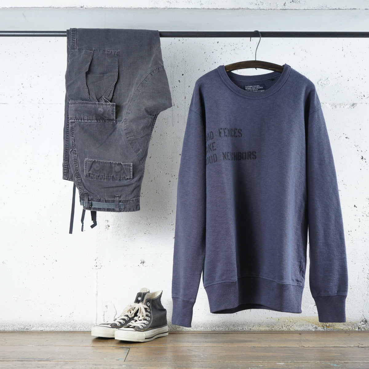 Cotton Stencil Print Sweatshirt - DEVISE FACTORY