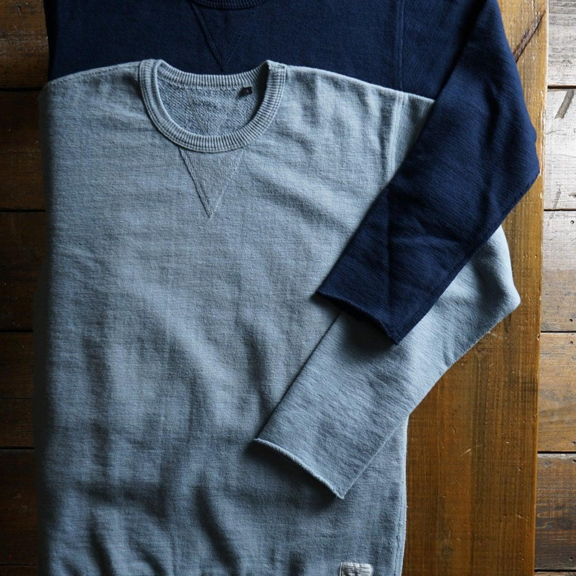 Cotton Cut-Off Sweatshirt with Label - DEVISE FACTORY