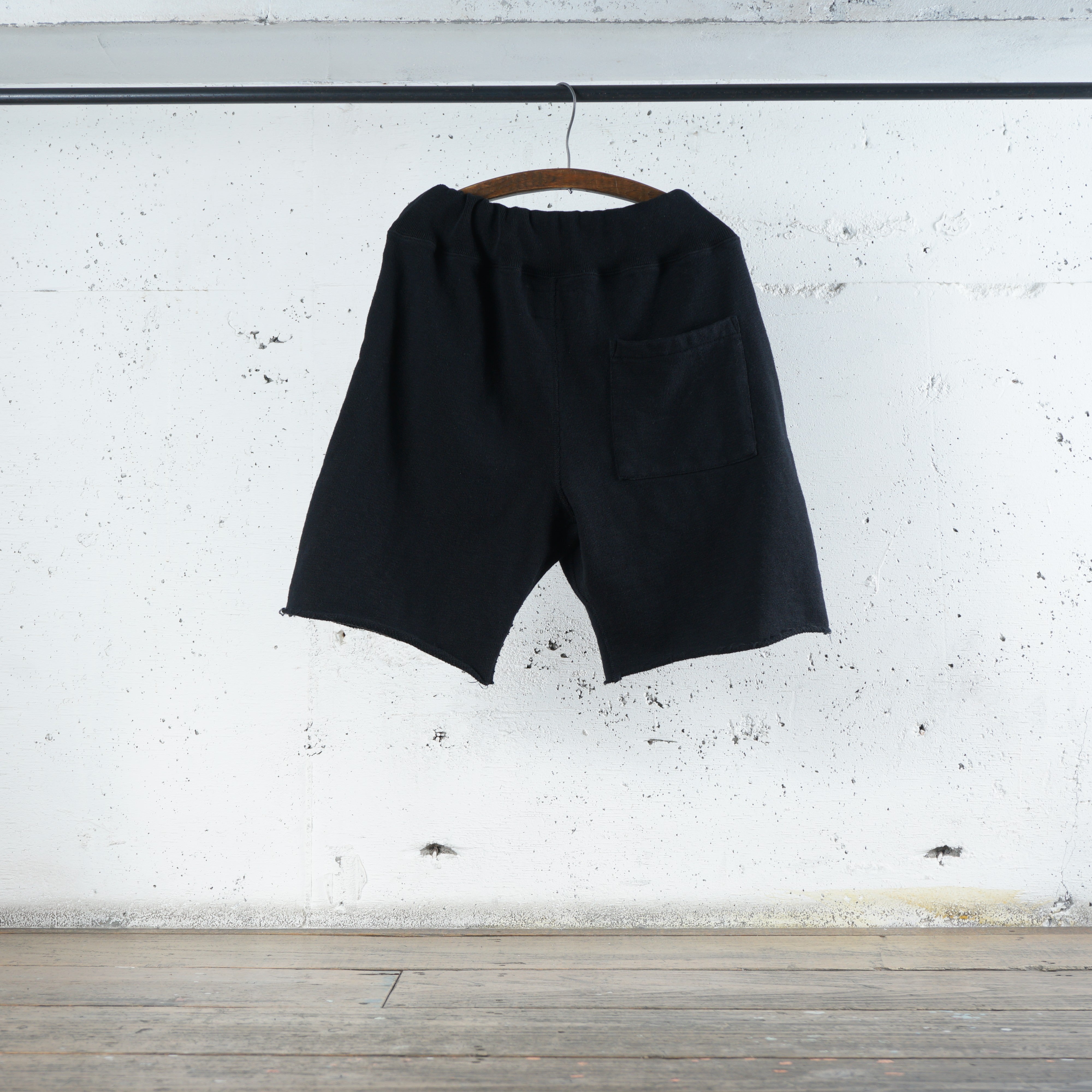 Cotton Cut-Off Shorts with Zip Pocket - DEVISE FACTORY