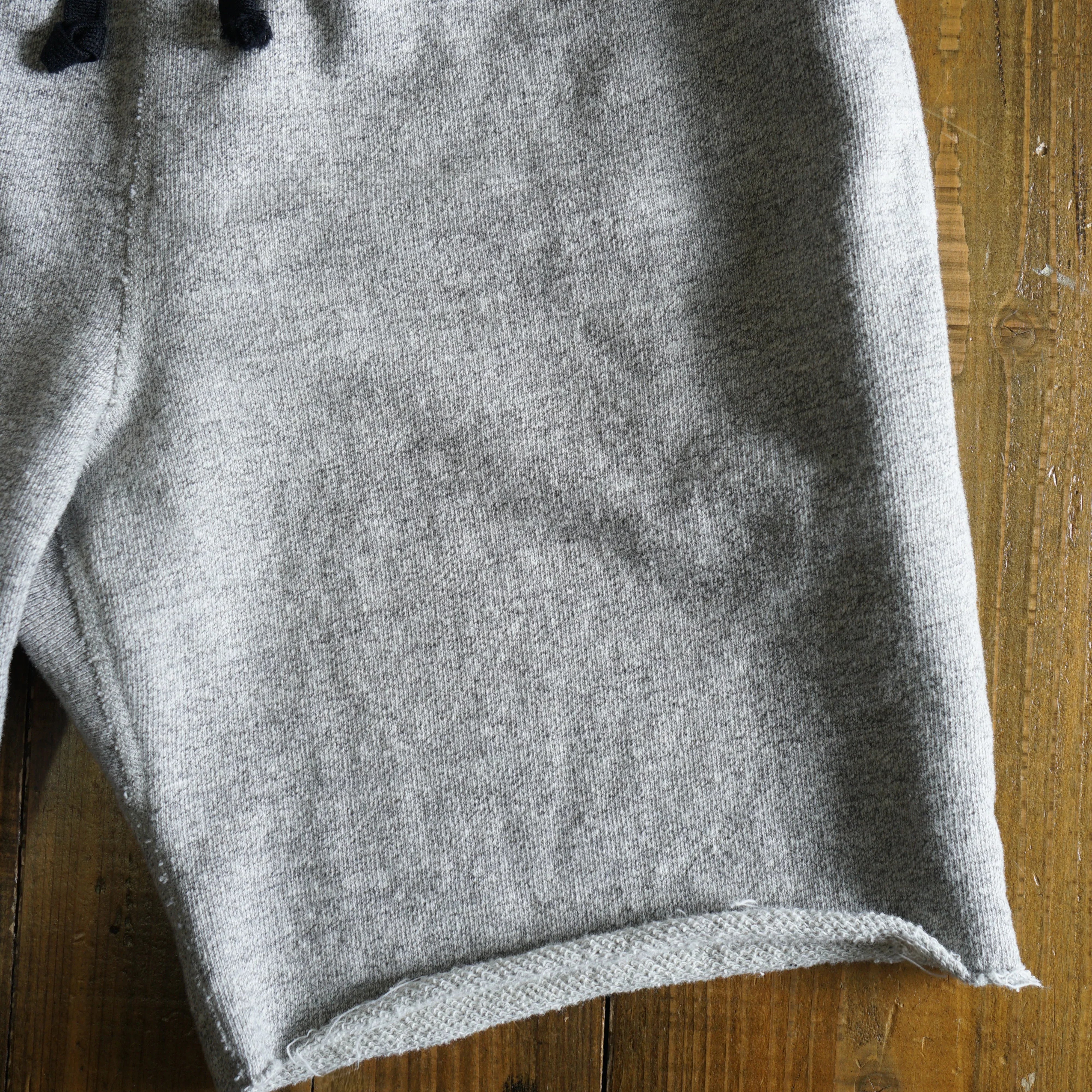 Cotton Cut-Off Shorts with Zip Pocket - DEVISE FACTORY