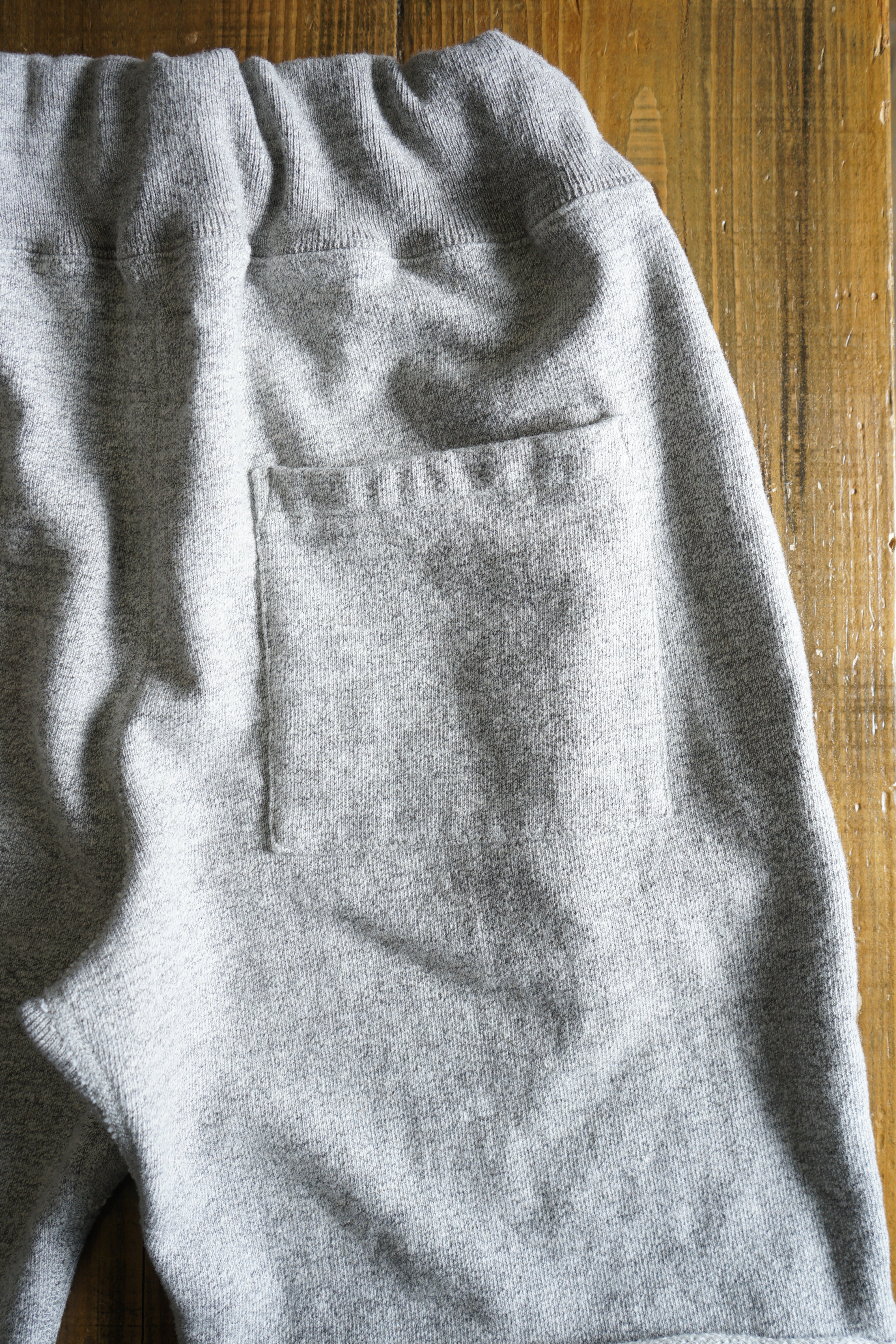Cotton Cut-Off Shorts with Zip Pocket - DEVISE FACTORY