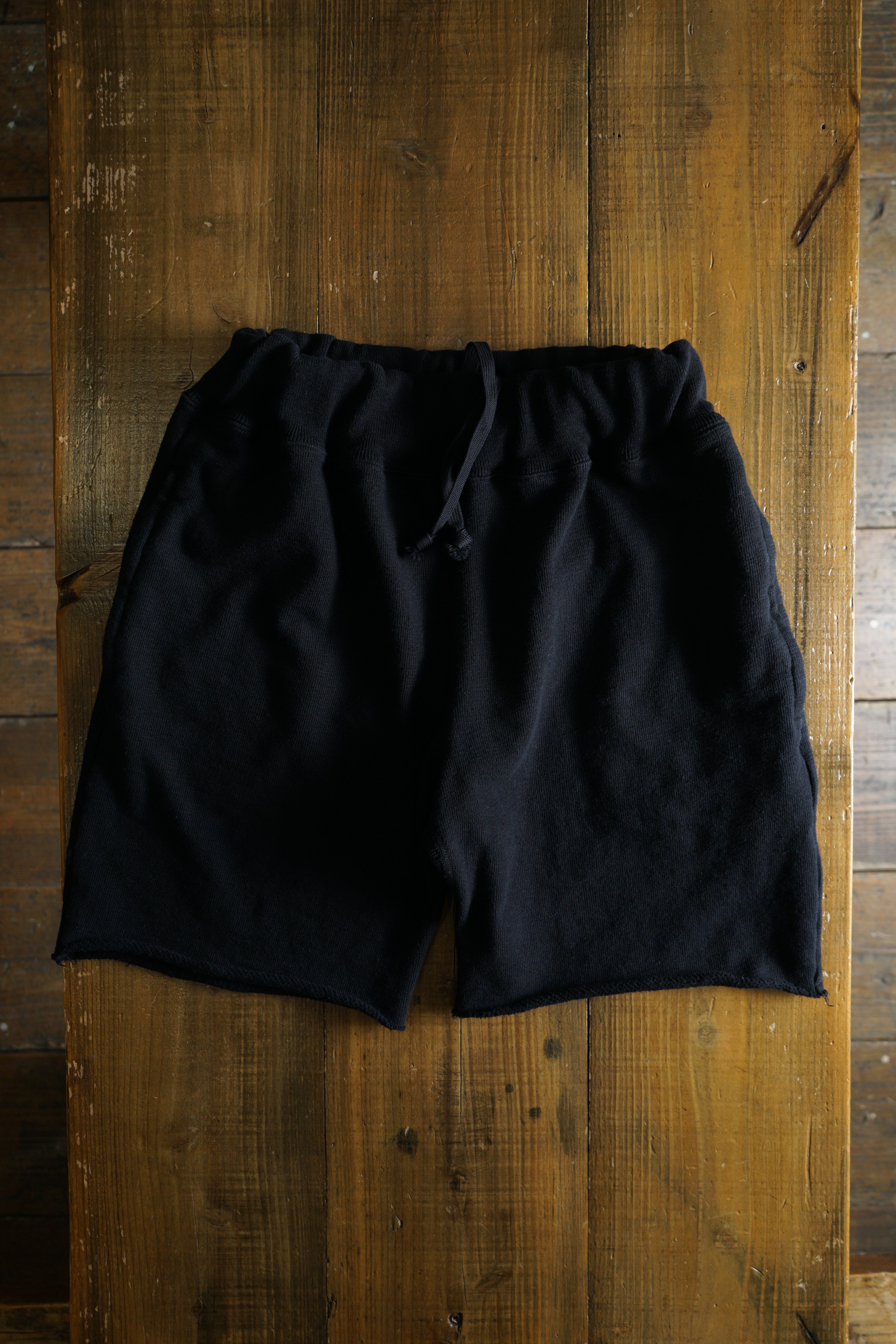 Cotton Cut-Off Shorts with Zip Pocket - DEVISE FACTORY