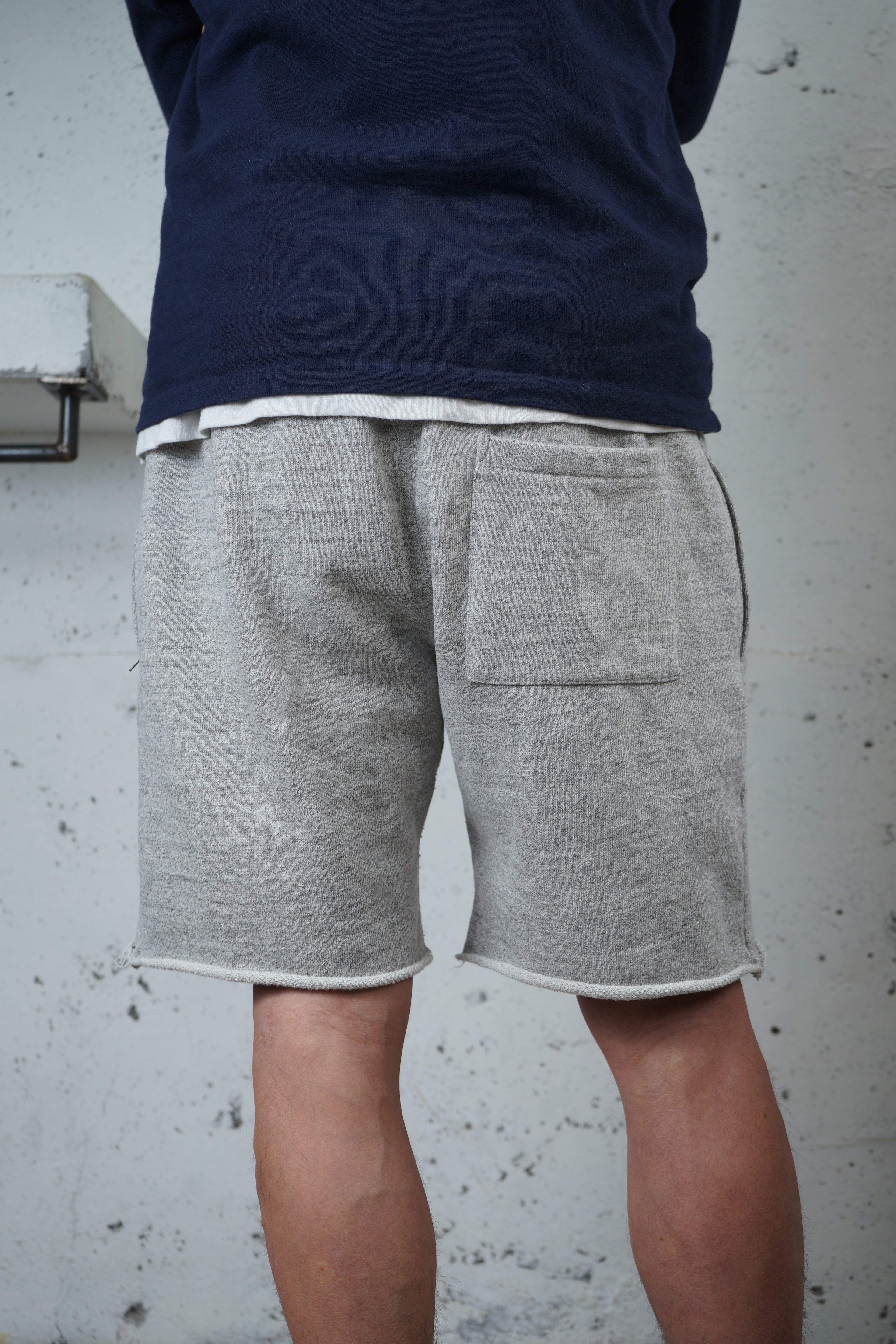Cotton Cut-Off Shorts with Zip Pocket - DEVISE FACTORY
