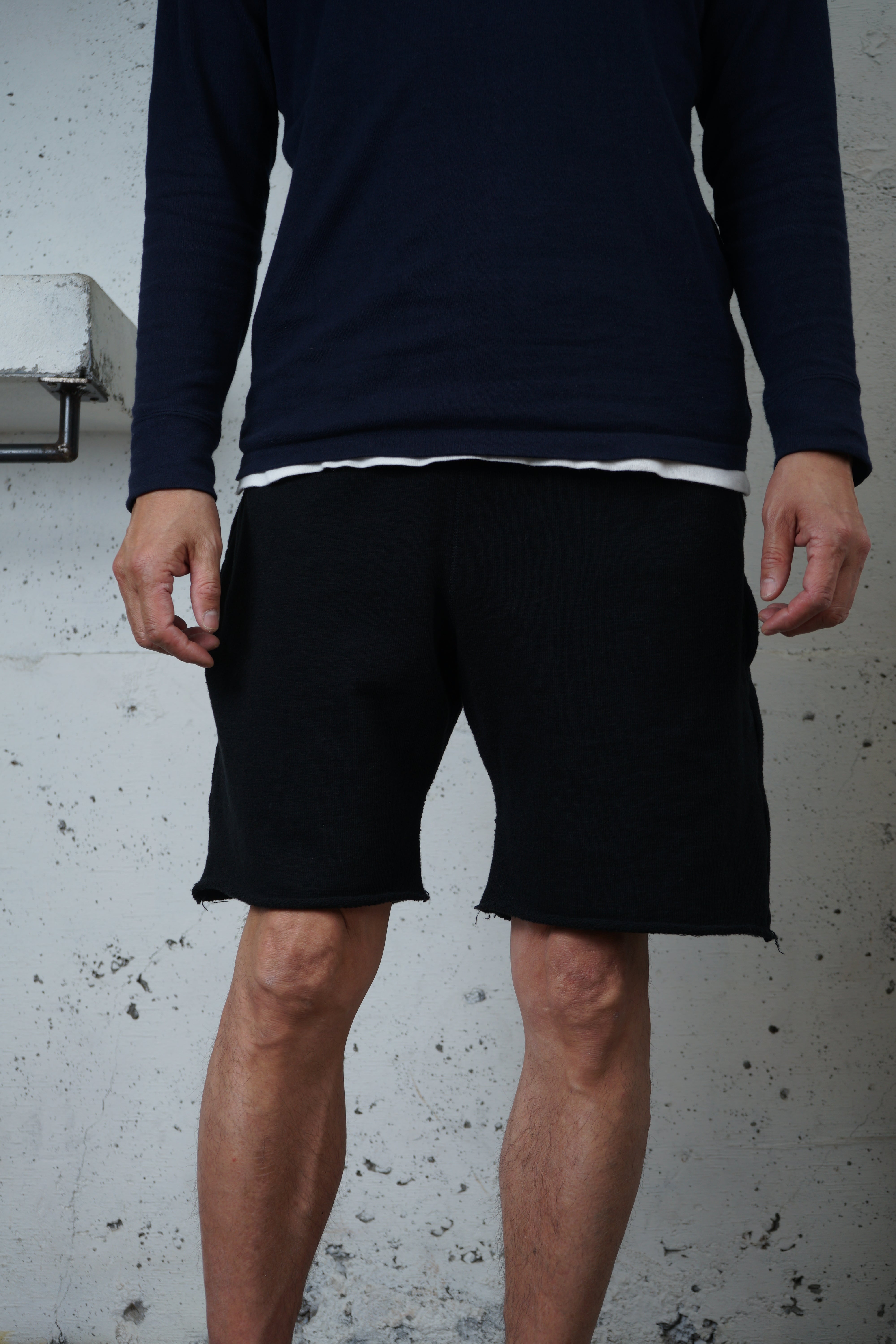 Cotton Cut-Off Shorts with Zip Pocket - DEVISE FACTORY