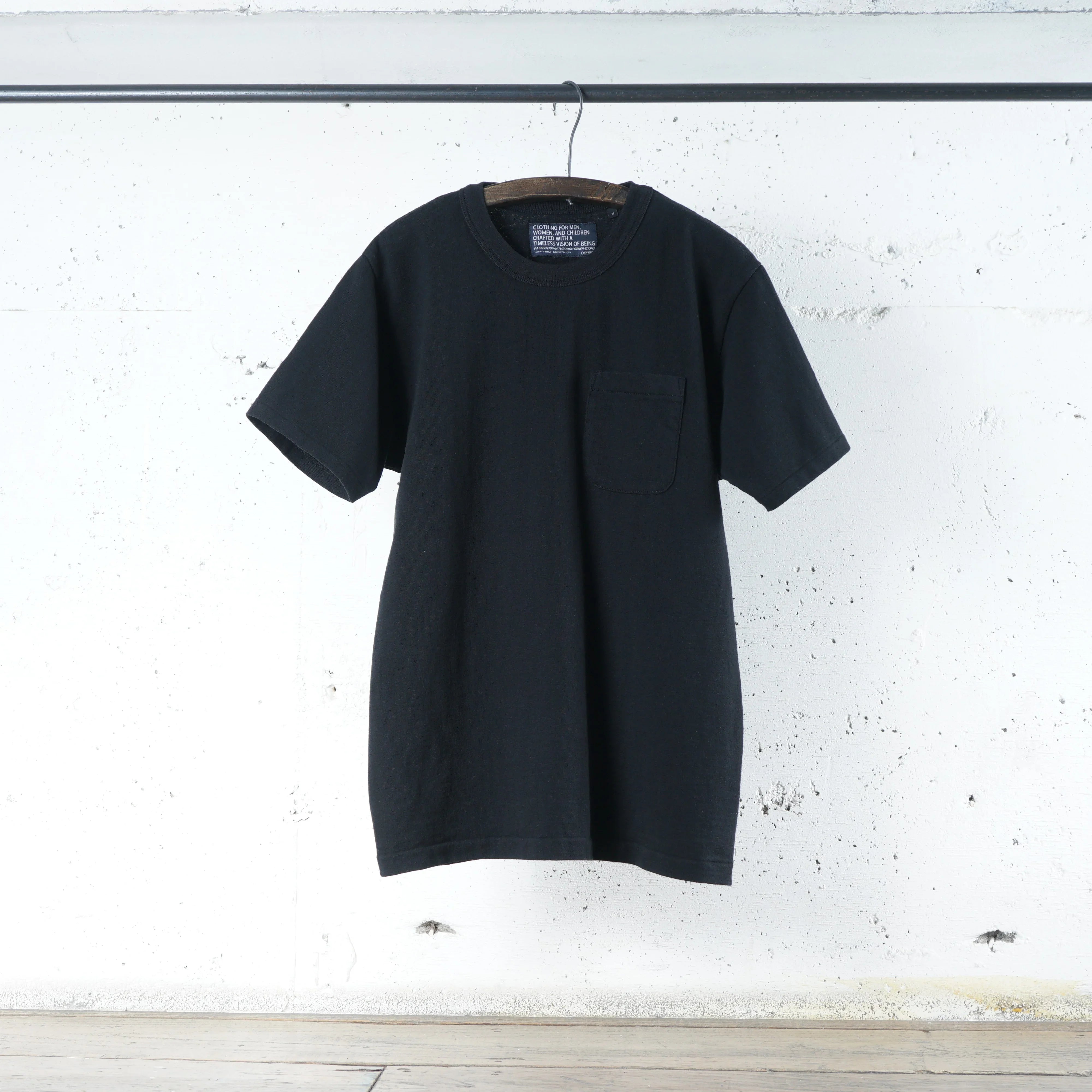 Cotton Pocket Tshirt - DEVISE FACTORY