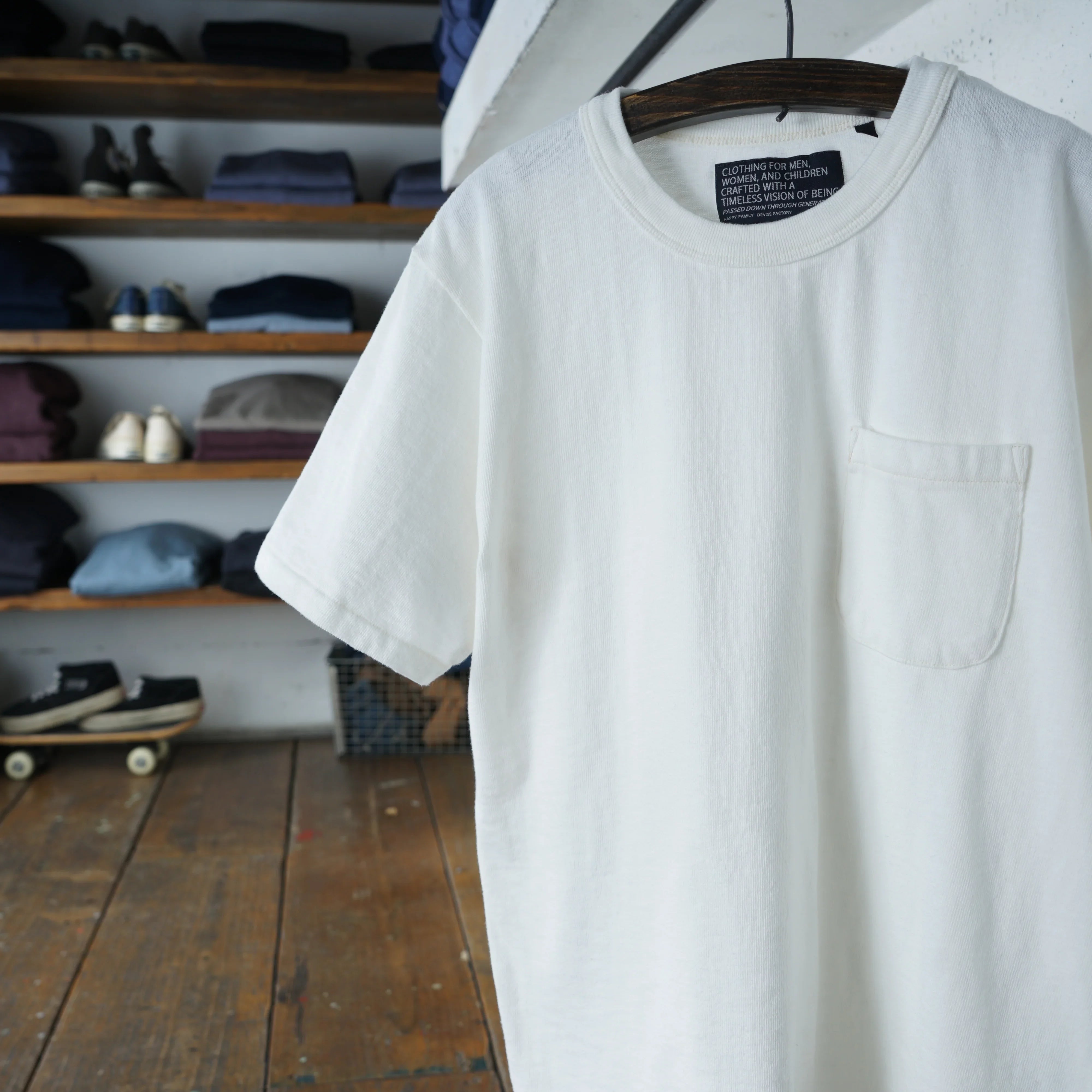 Cotton Pocket Tshirt - DEVISE FACTORY
