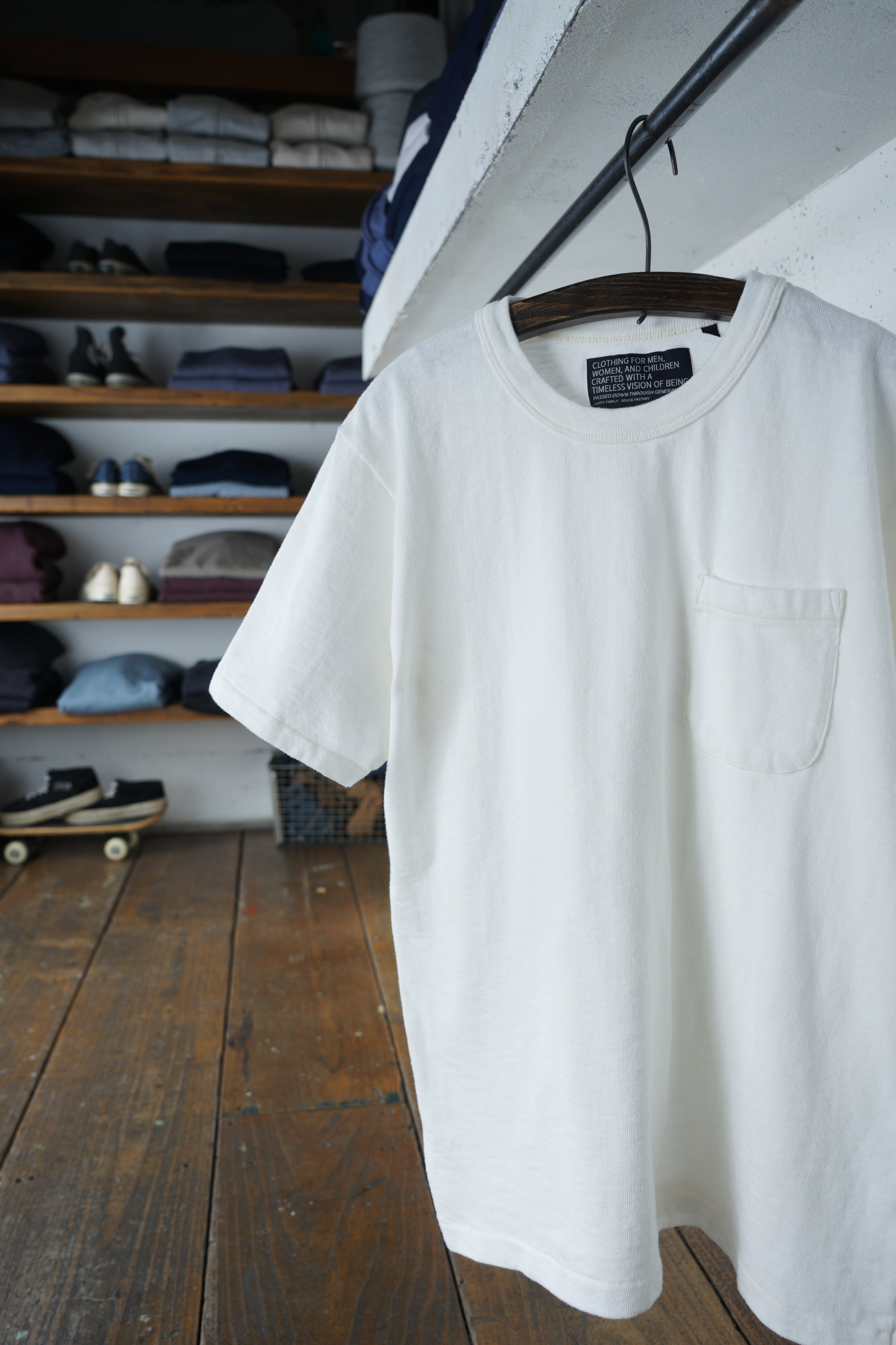 Cotton Pocket Tshirt - DEVISE FACTORY