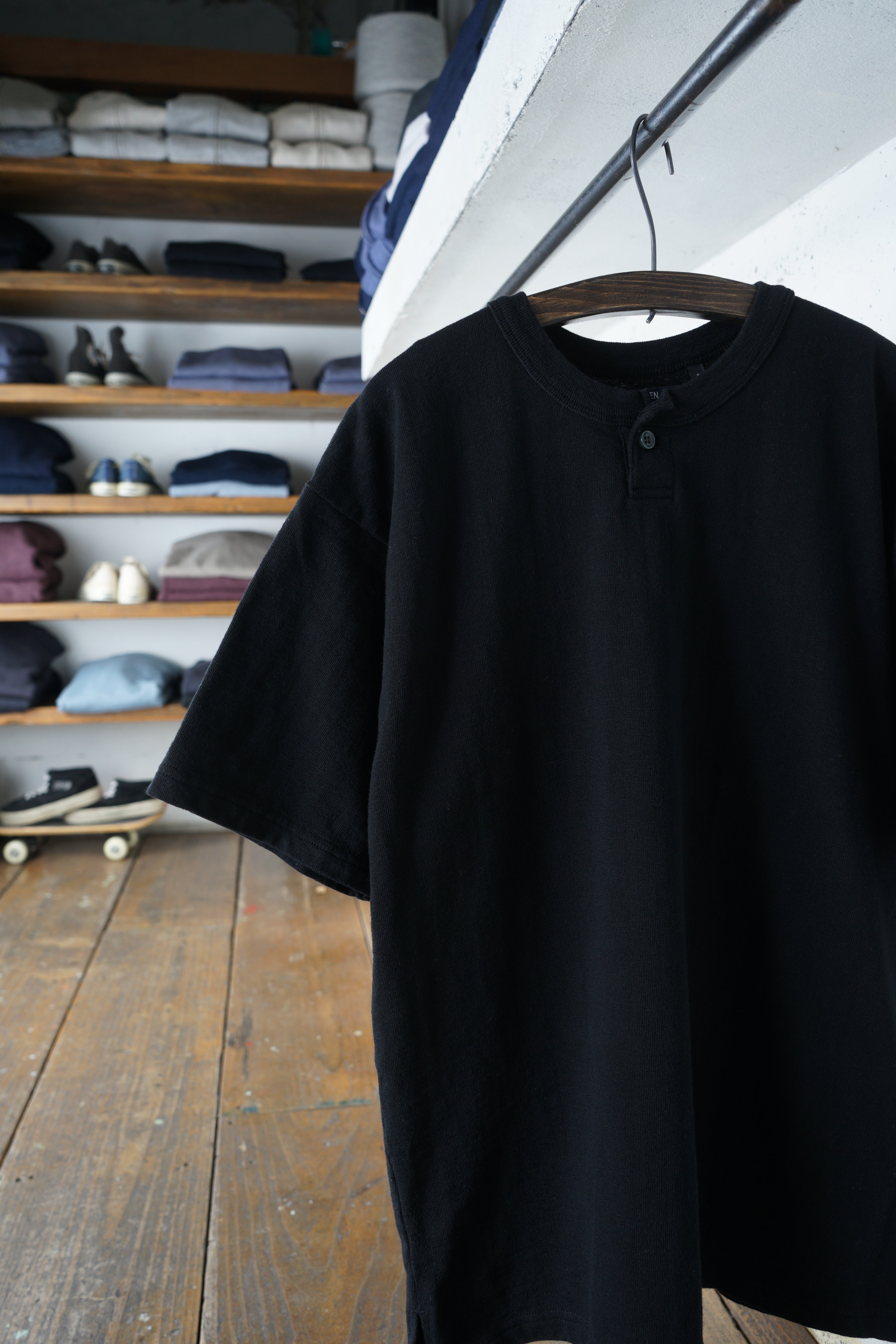 Cotton Wide Henley  Tshirt - DEVISE FACTORY