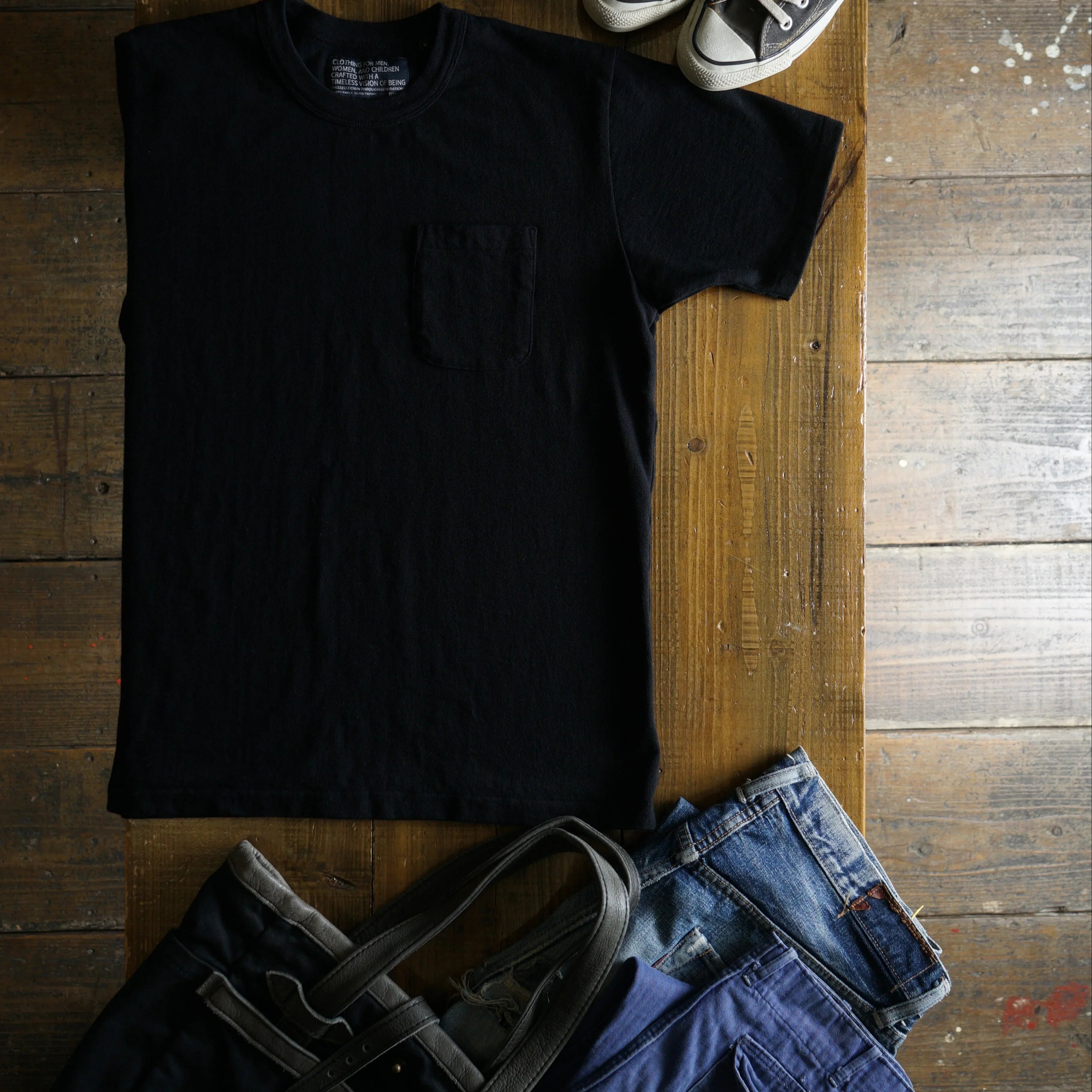Cotton Pocket Tshirt - DEVISE FACTORY