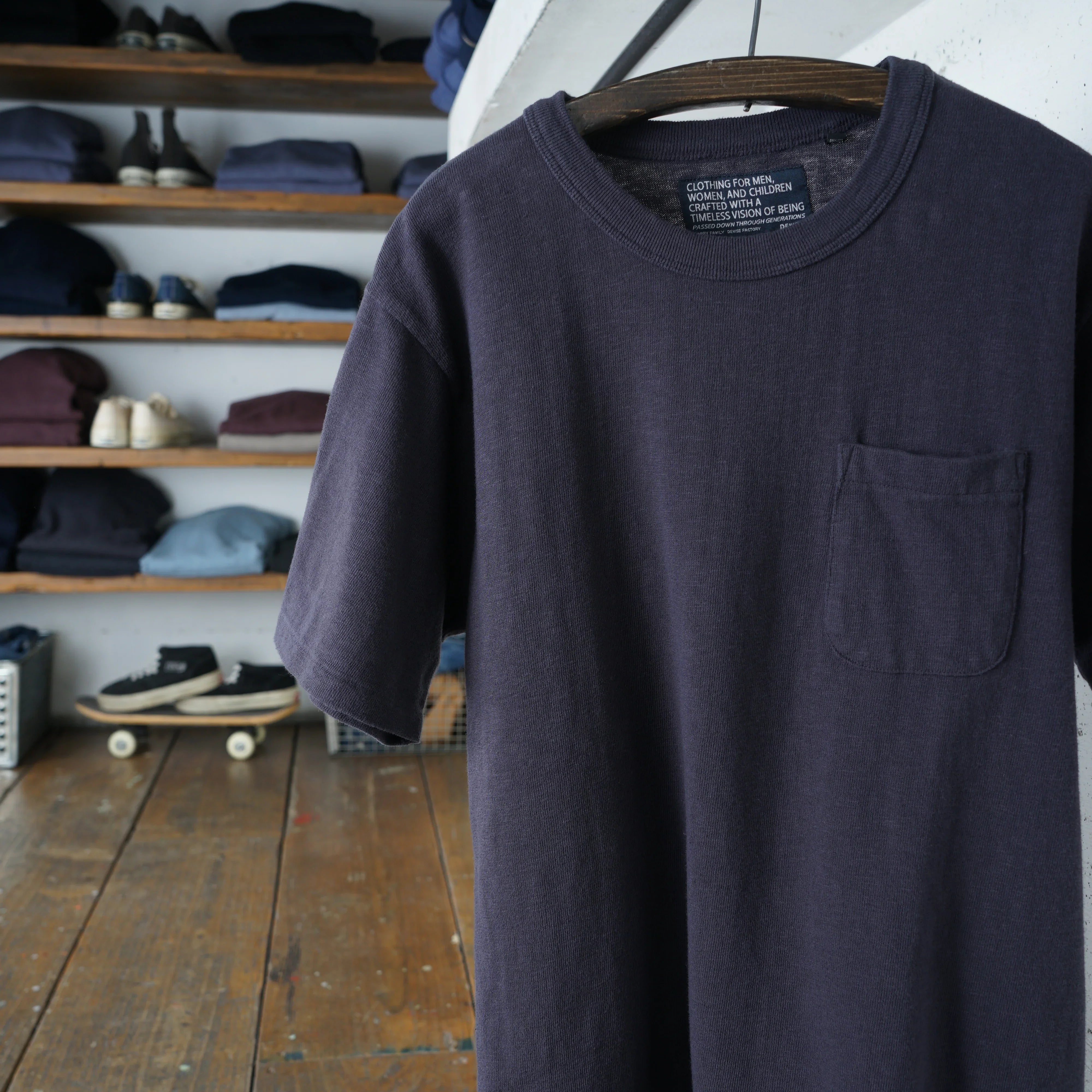 Cotton Pocket Tshirt - DEVISE FACTORY