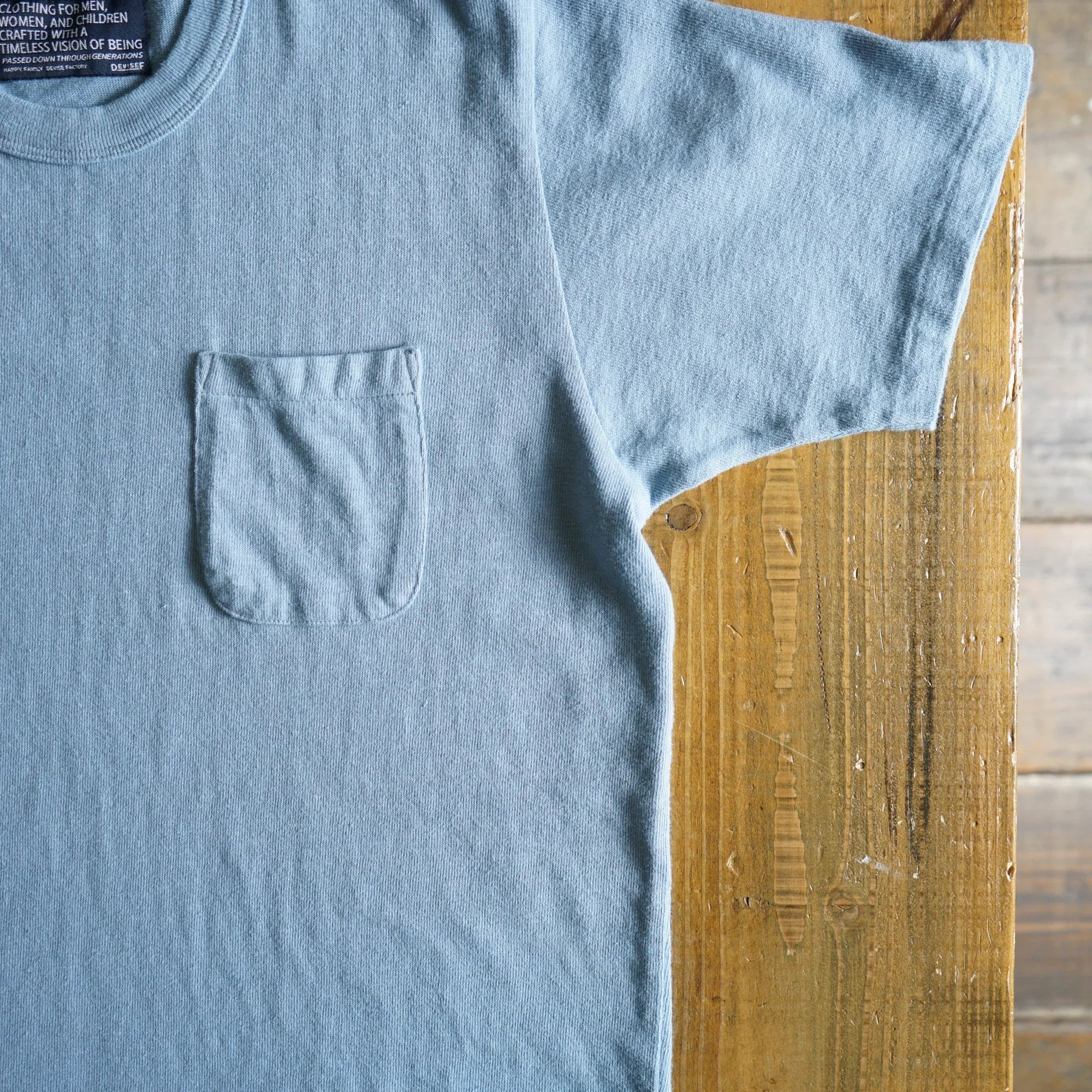 Cotton Pocket Tshirt - DEVISE FACTORY