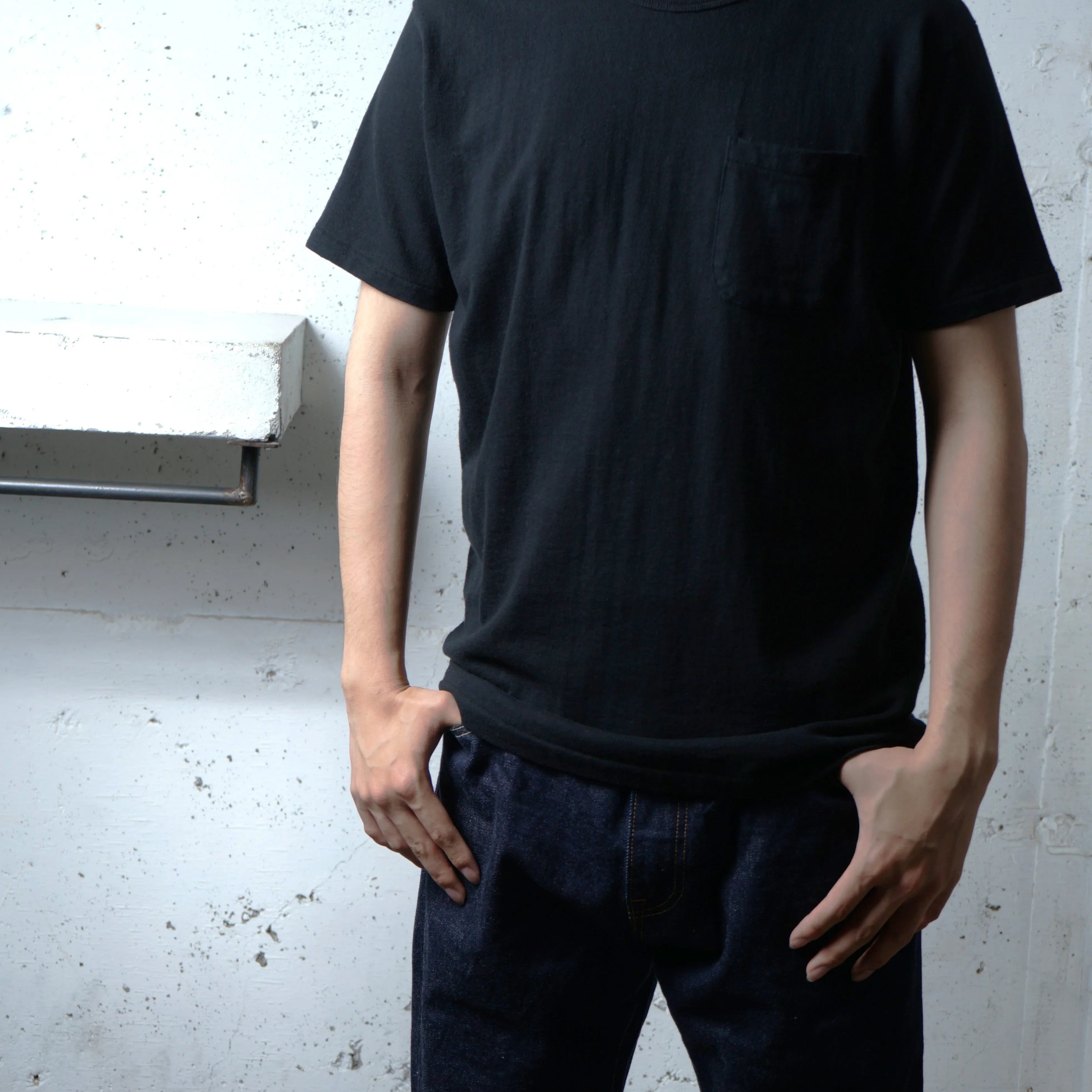 Cotton Pocket Tshirt - DEVISE FACTORY