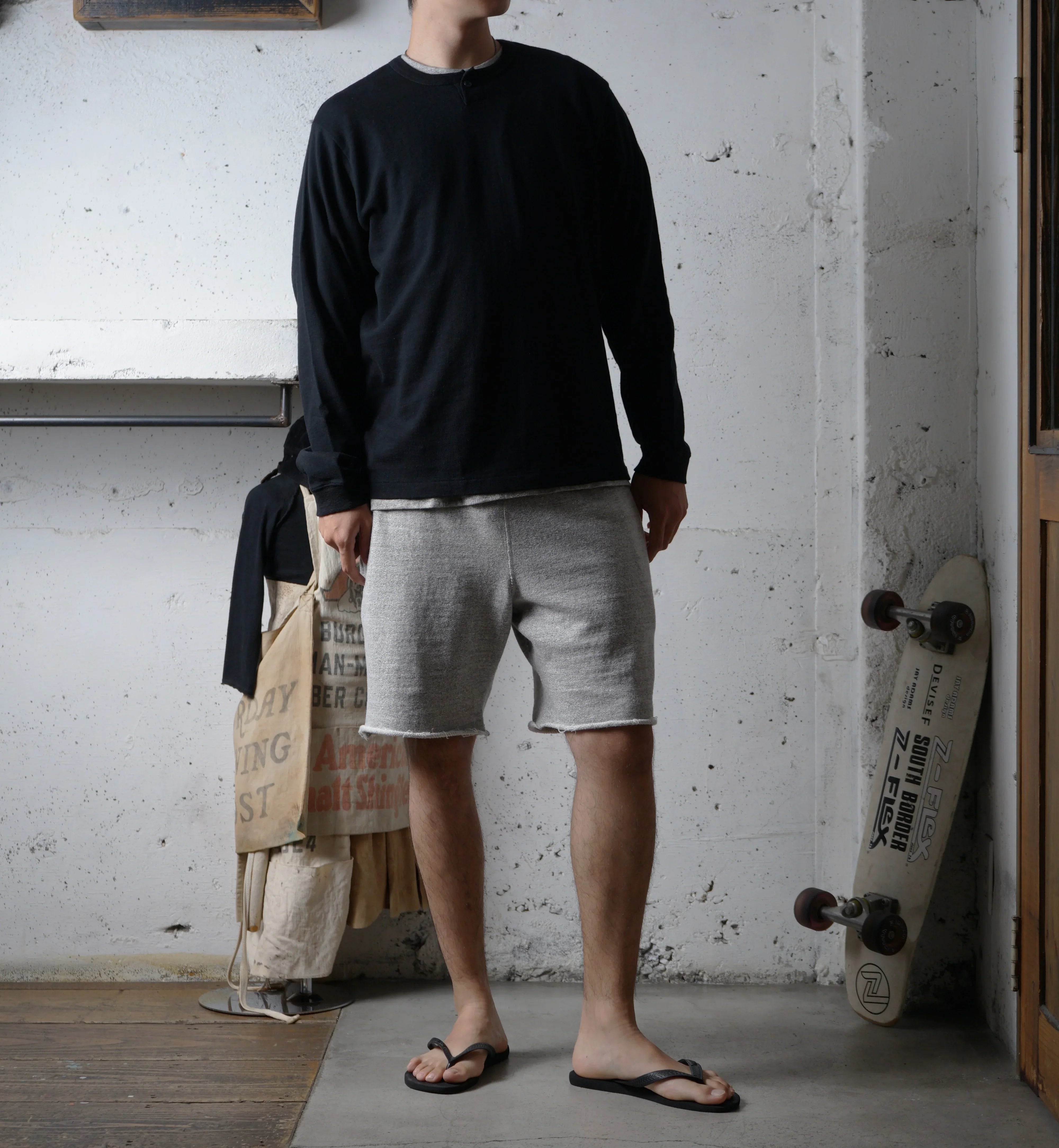 Cotton Relaxed Henley Long Sleeve Tshirt - DEVISE FACTORY