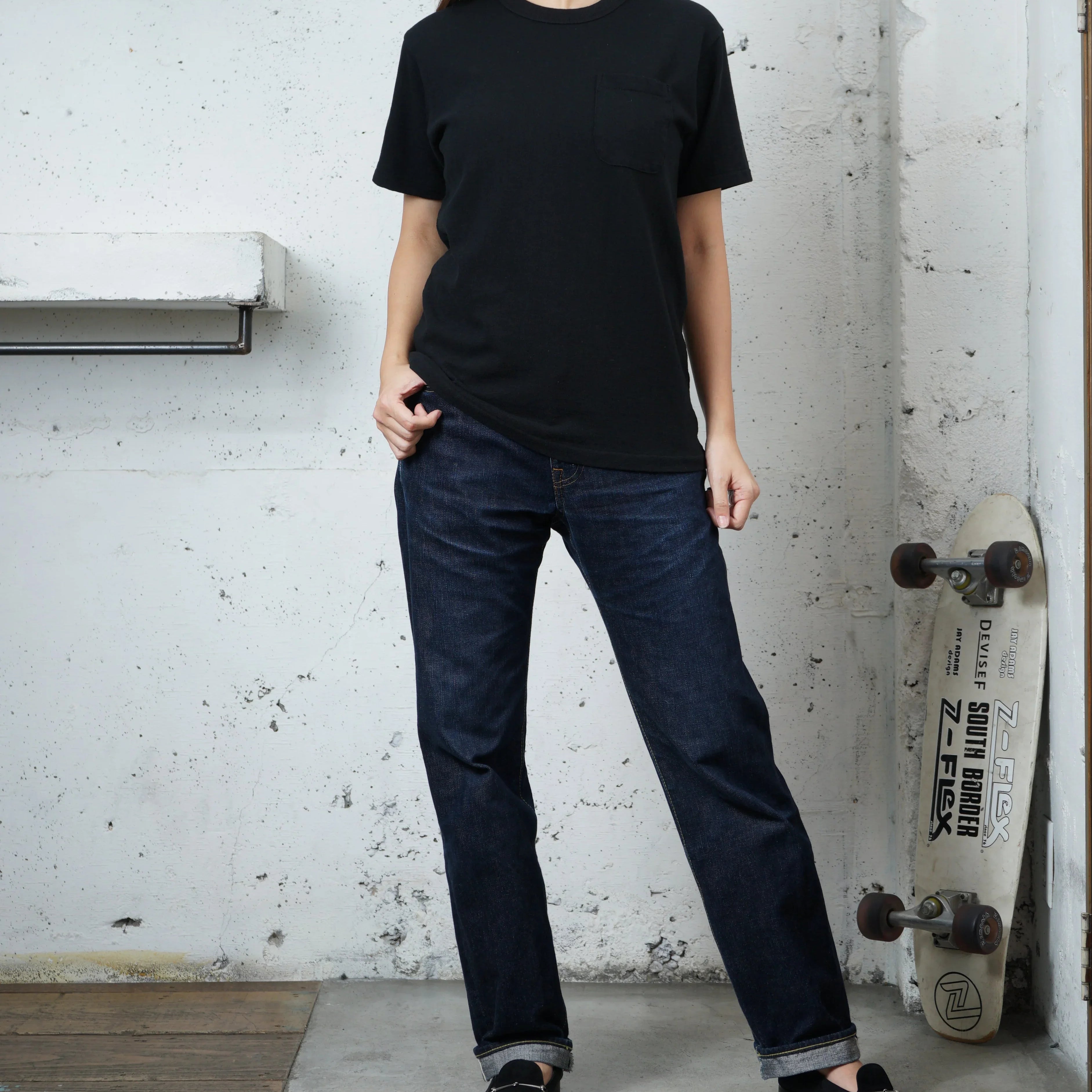 Cotton Pocket Tshirt - DEVISE FACTORY