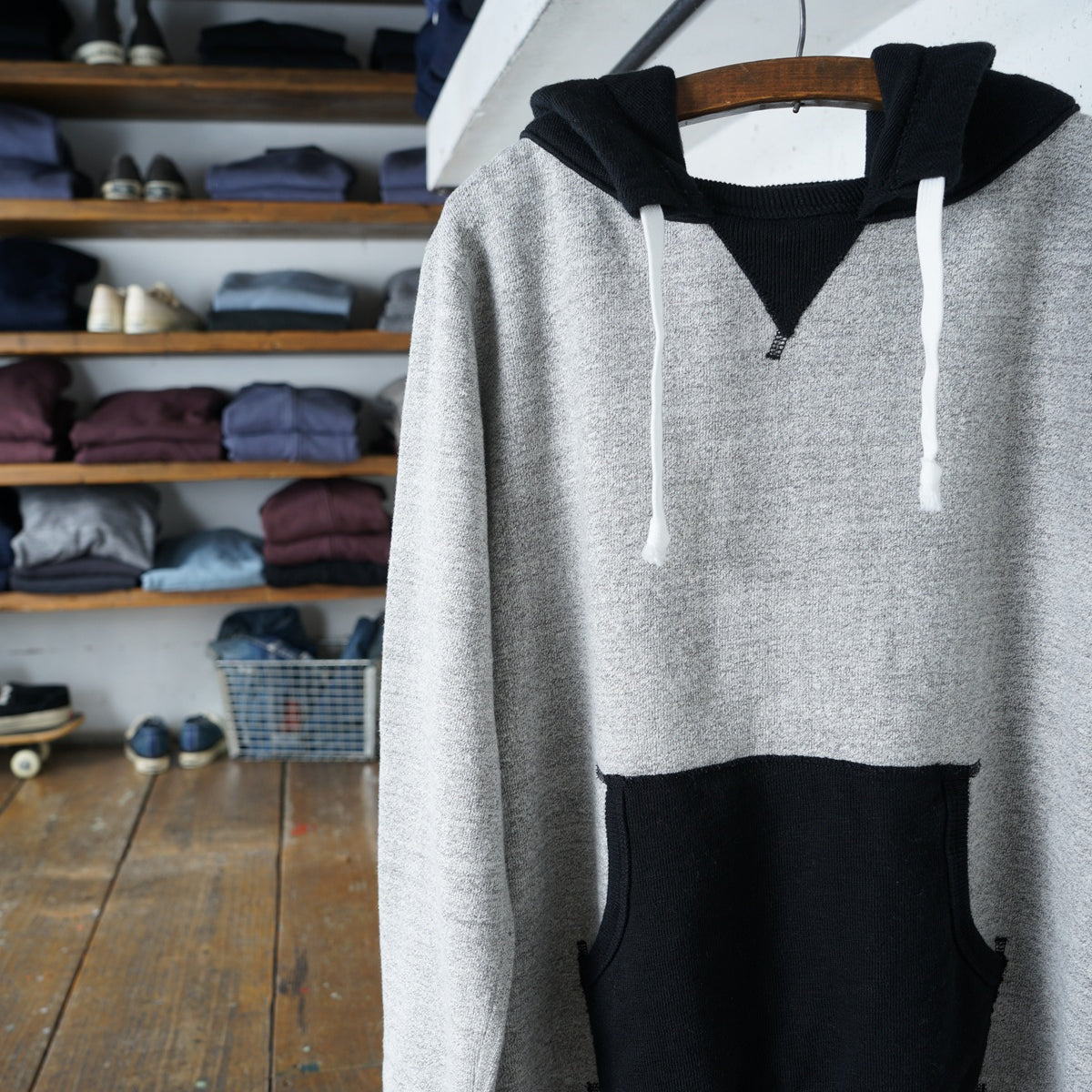 Cotton Relaxed After-Hood Sweatshirt (Melange) - DEVISE FACTORY