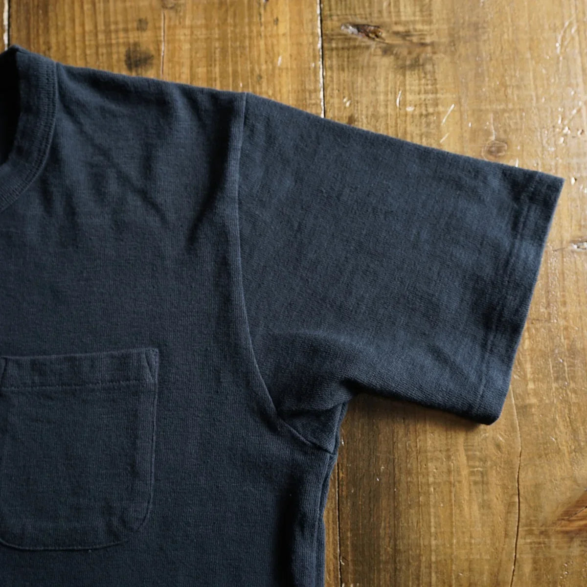 Cotton Pocket Tshirt - DEVISE FACTORY