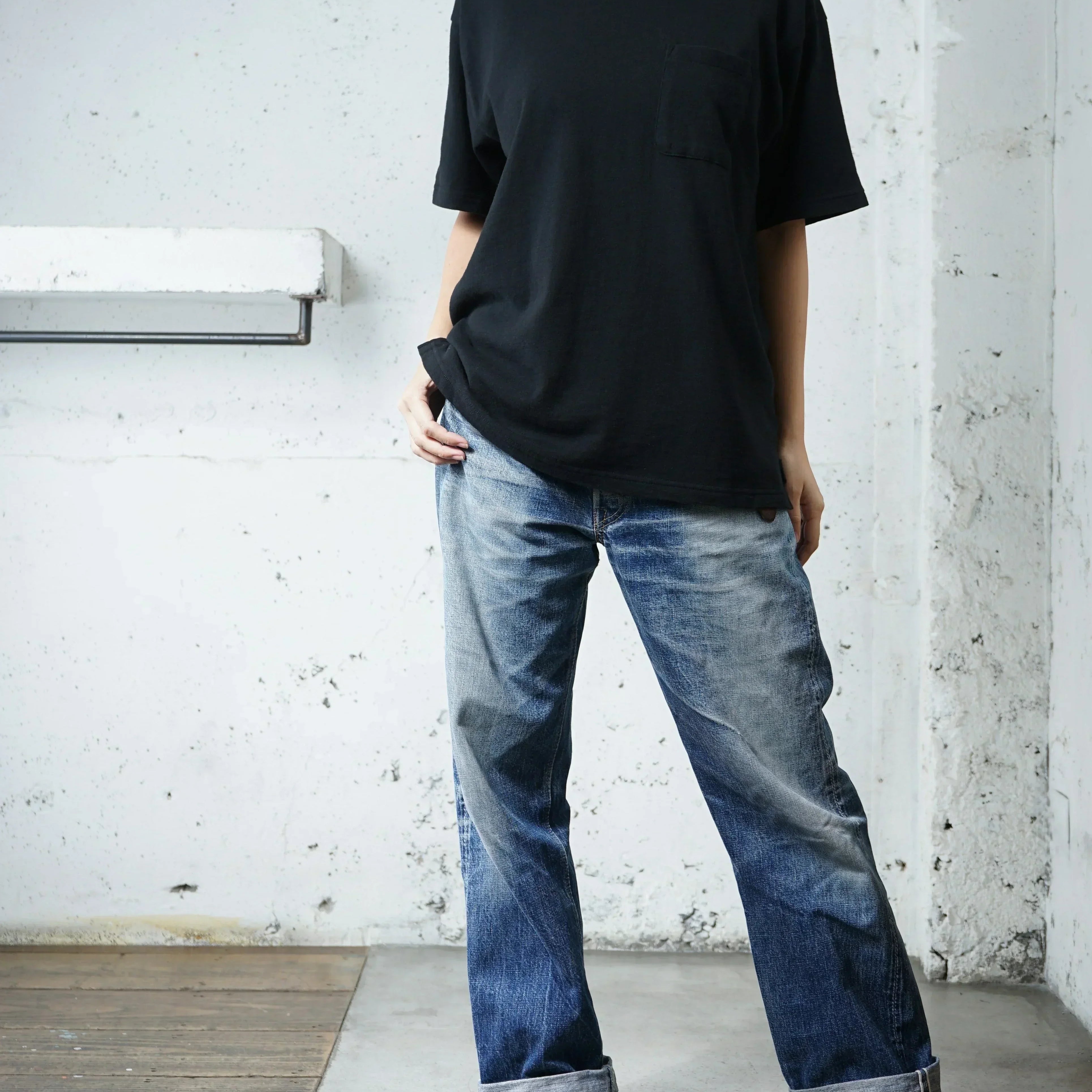 Cotton Wide Pocket Tshirt - DEVISE FACTORY